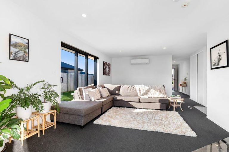 Photo of property in 38 Tara Crescent, Woodend, 7610
