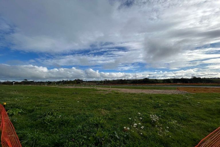 Photo of property in 2 Shropshire Street, Karaka, 2580