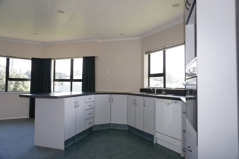 Photo of property in 86 Thomas Place, Foxton Beach, Foxton, 4815