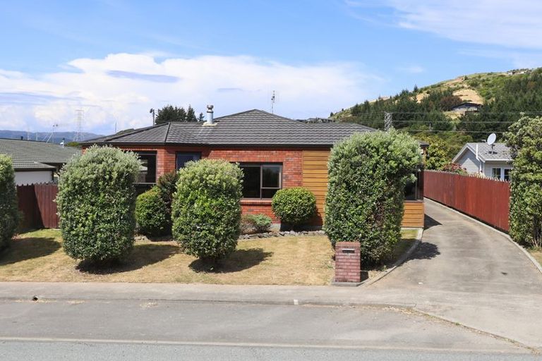 Photo of property in 51 James Cook Drive, Whitby, Porirua, 5024