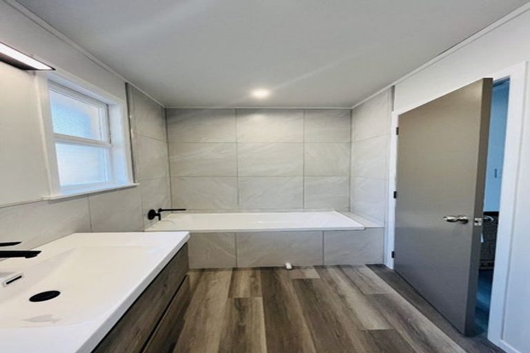 Photo of property in 27 Mcinnes Avenue, Te Kamo, Whangarei, 0112