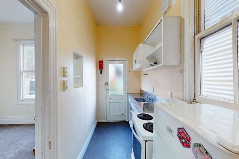 Photo of property in 4 Devon Street, Aro Valley, Wellington, 6021