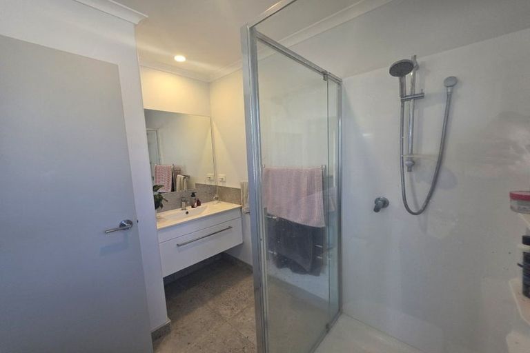 Photo of property in 28 Komata Crescent, Papamoa Beach, Papamoa, 3118