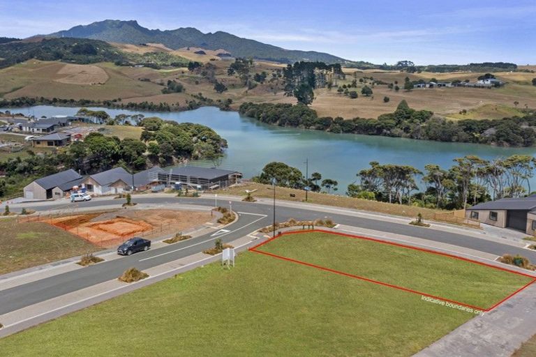 Photo of property in 5 Omahina Street, Raglan, 3225