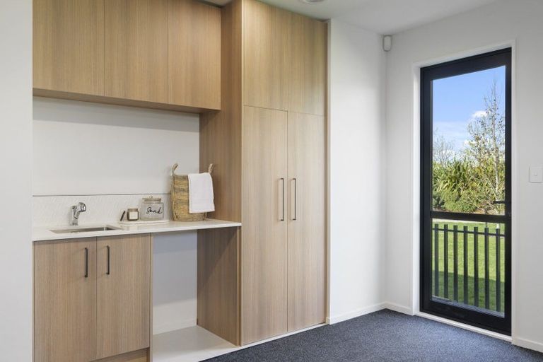 Photo of property in 69 Milns Road, Halswell, Christchurch, 8025