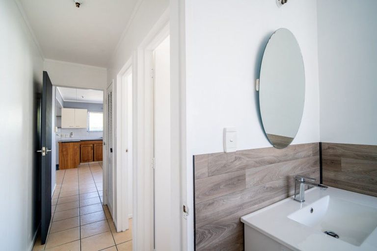 Photo of property in 247 Flaxmere Avenue, Flaxmere, Hastings, 4120