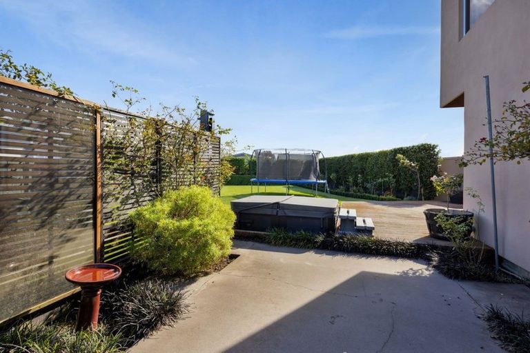 Photo of property in 19 Mccarthy Street, Hawera, 4610