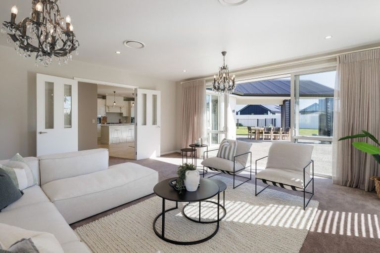 Photo of property in 129 Saint Kilda Road, Cambridge, 3434