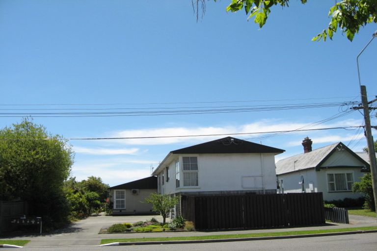 Photo of property in 2/225 Edgeware Road, Edgeware, Christchurch, 8013