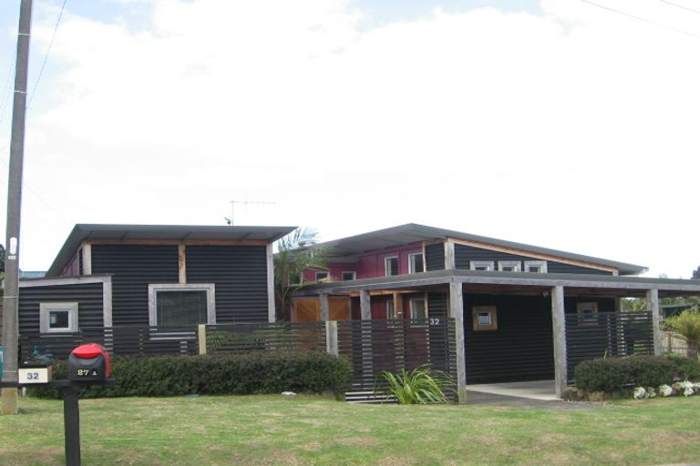 Photo of property in 32 Roretana Drive, Athenree, Waihi Beach, 3177