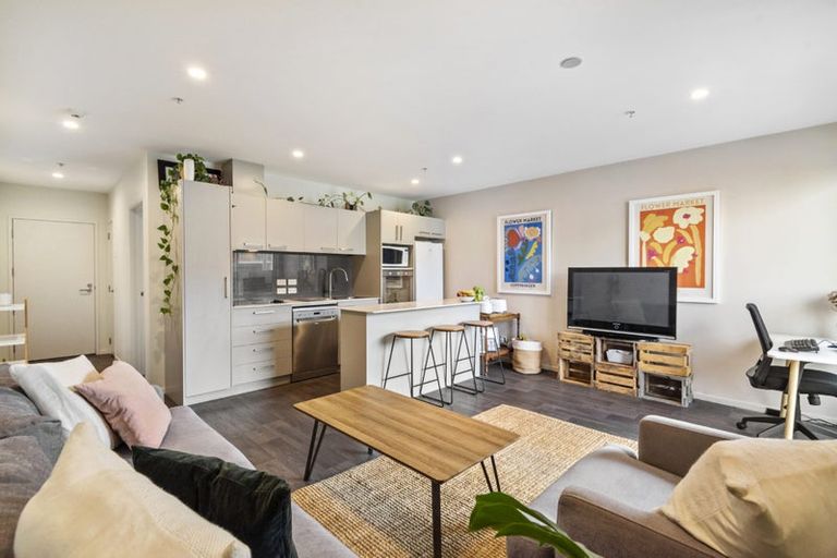 Photo of property in 103/160b Hobsonville Point Road, Hobsonville, Auckland, 0616