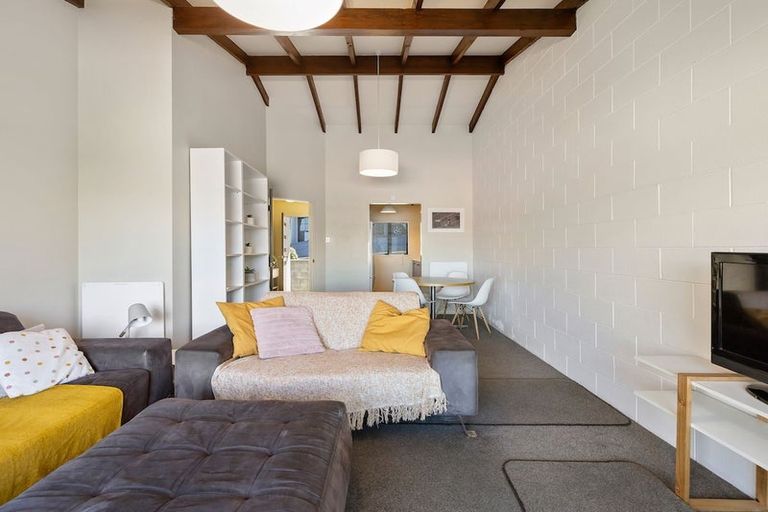 Photo of property in 10/14 Malaghan Street, Queenstown, 9300