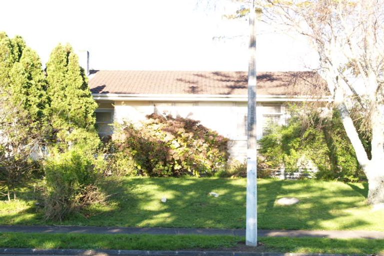 Photo of property in 36 Mayflower Close, Mangere East, Auckland, 2024