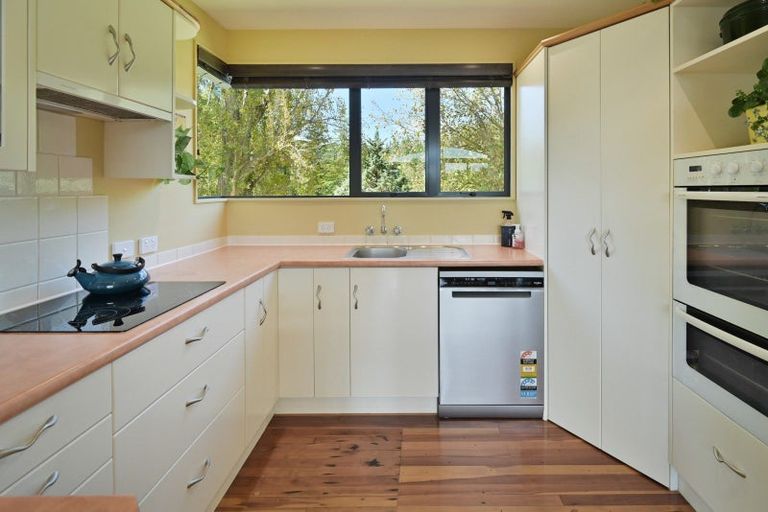 Photo of property in 1544 Kahuranaki Road, Kahuranaki, Havelock North, 4295