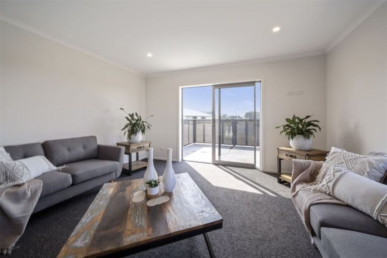 Photo of property in 7 Mercade Close, Stratford, 4332