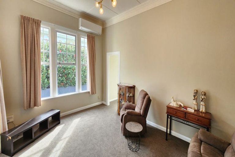 Photo of property in 111 Wilson Street, Hawera, 4610