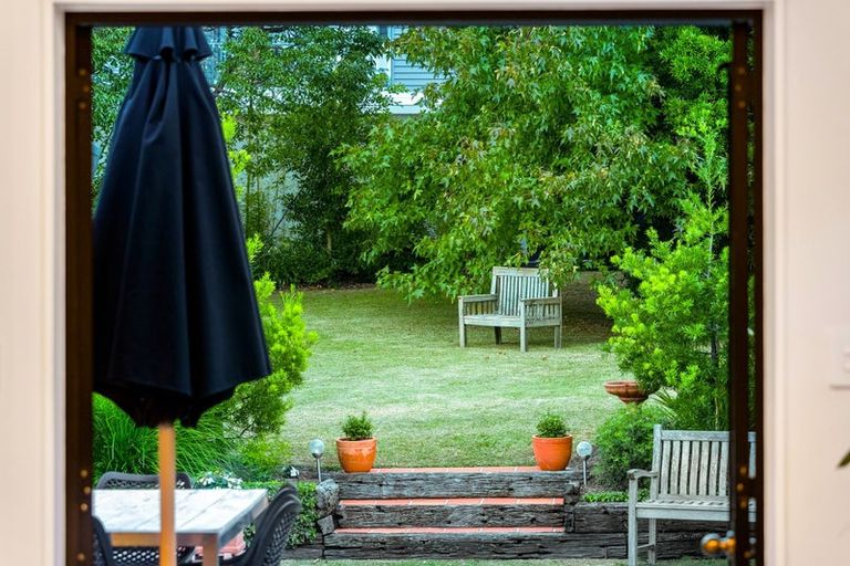 Photo of property in 43 Braemar Road, Rothesay Bay, Auckland, 0630