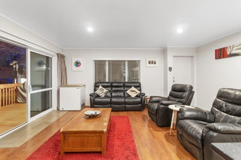 Photo of property in 28a Gallony Avenue, Massey, Auckland, 0614