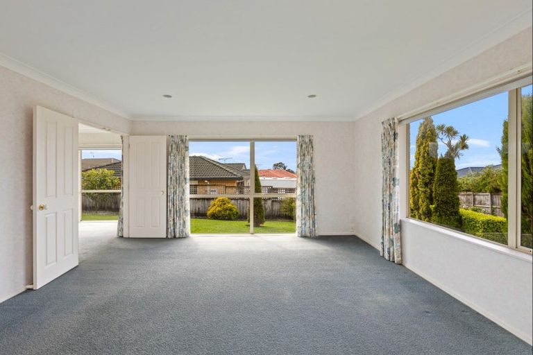 Photo of property in 61 Kath Hopper Drive, Orewa, 0931