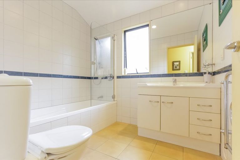 Photo of property in 123 Golf Road, Titirangi, Auckland, 0600