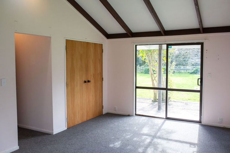 Photo of property in 92 Arcus Road, Te Horo, Otaki, 5582