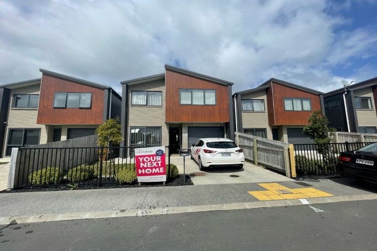 Photo of property in 89 Black Beech Crescent, Takanini, 2110