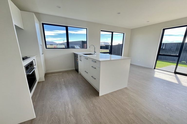 Photo of property in 1 Comer Street, Halswell, Christchurch, 8025