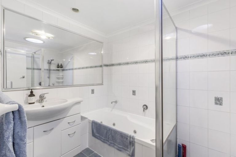 Photo of property in 7 Callis Avenue, Opaheke, Papakura, 2113