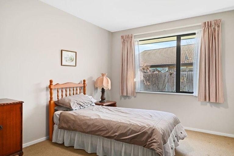 Photo of property in 17 Hampstead Close, Rangiora, 7400