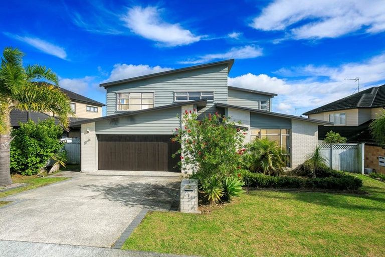 Photo of property in 7 Wye Oak Drive, Schnapper Rock, Auckland, 0632