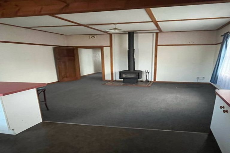 Photo of property in 14 Douglas Street, Waiwhetu, Lower Hutt, 5010