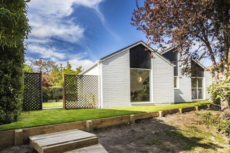 Photo of property in 34 Greers Road, Burnside, Christchurch, 8041