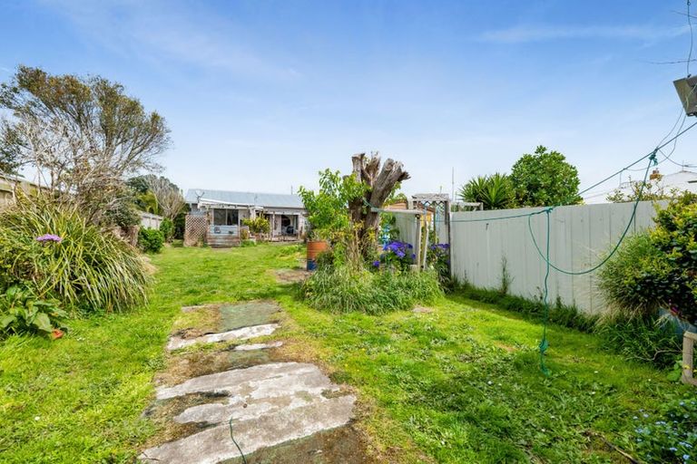 Photo of property in 288 South Road, Hawera, 4610