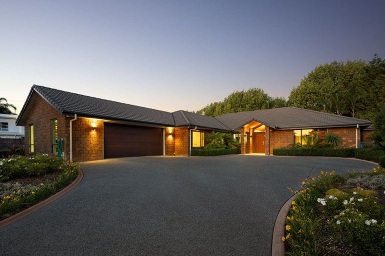 Photo of property in 20 San Clemento Way, Rototuna, Hamilton, 3210