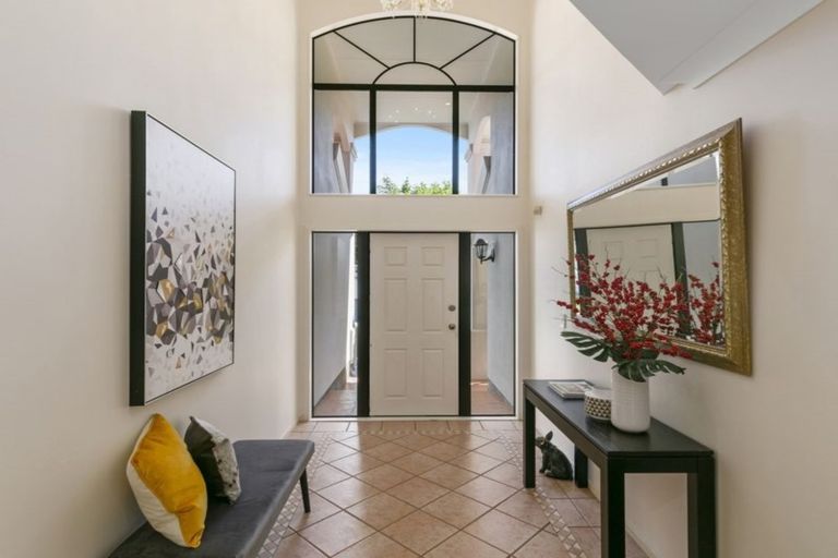 Photo of property in 2 Ridley Green, Churton Park, Wellington, 6037