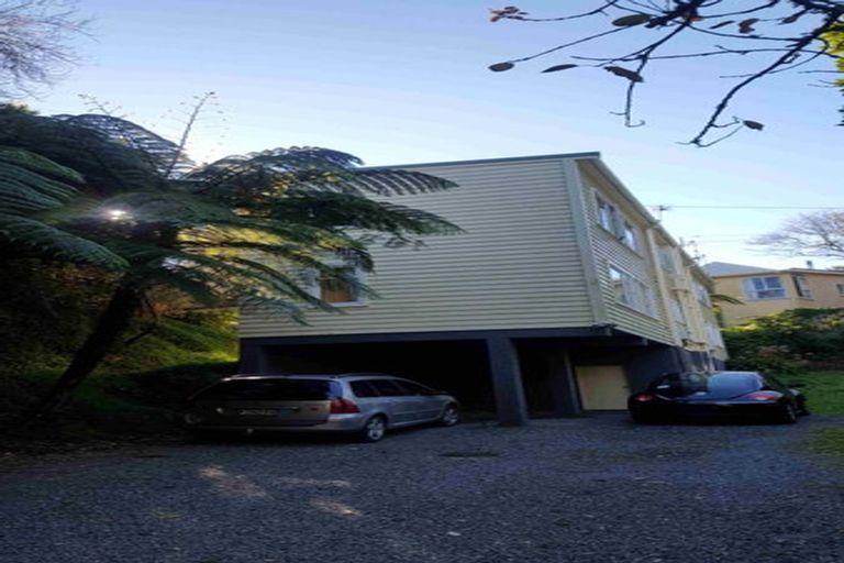 Photo of property in 9 Ngaio Gorge Road, Ngaio, Wellington, 6035