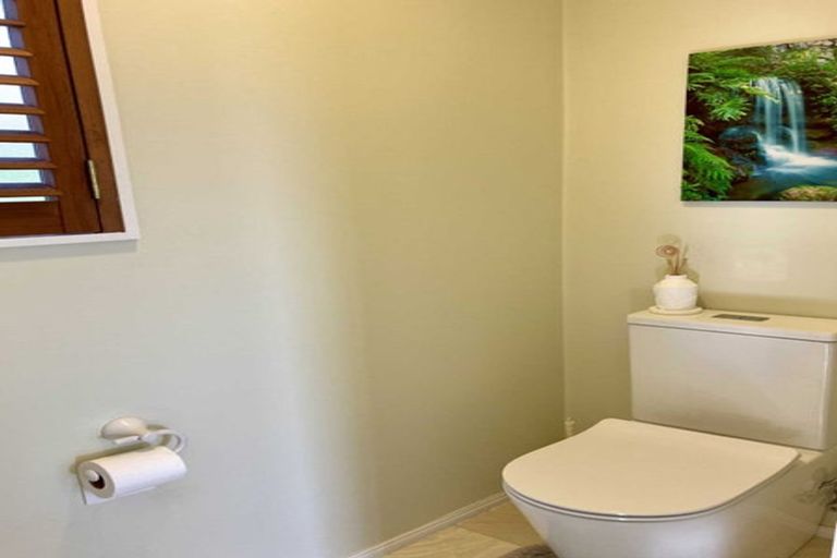 Photo of property in 2/71 Balmain Road, Birkenhead, Auckland, 0626