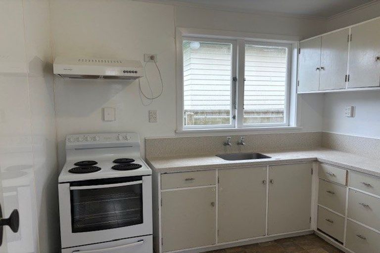 Photo of property in 227 The Parade, Island Bay, Wellington, 6023