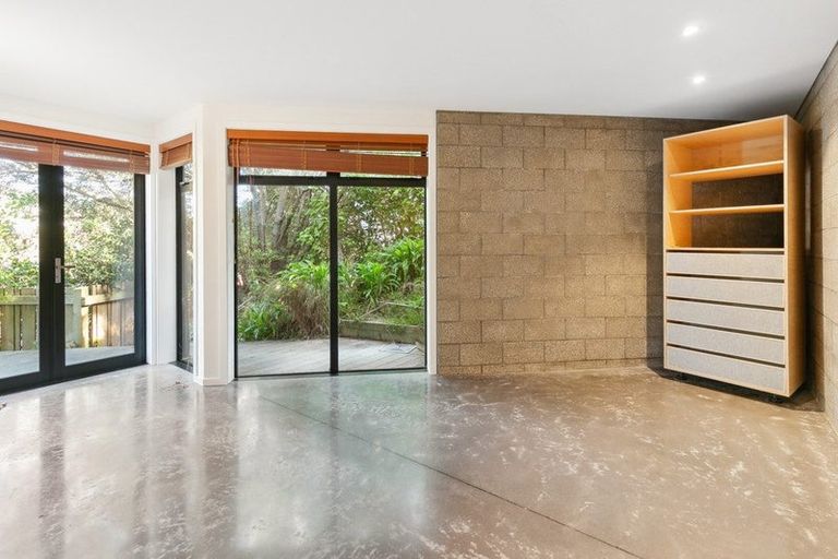 Photo of property in 69a Sidlaw Street, Strathmore Park, Wellington, 6022