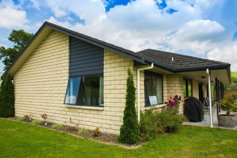 Photo of property in 196 Happy Valley Road, Owhiro Bay, Wellington, 6023