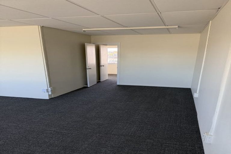 Photo of property in 3 Waitai Close, Long Bay, Auckland, 0630