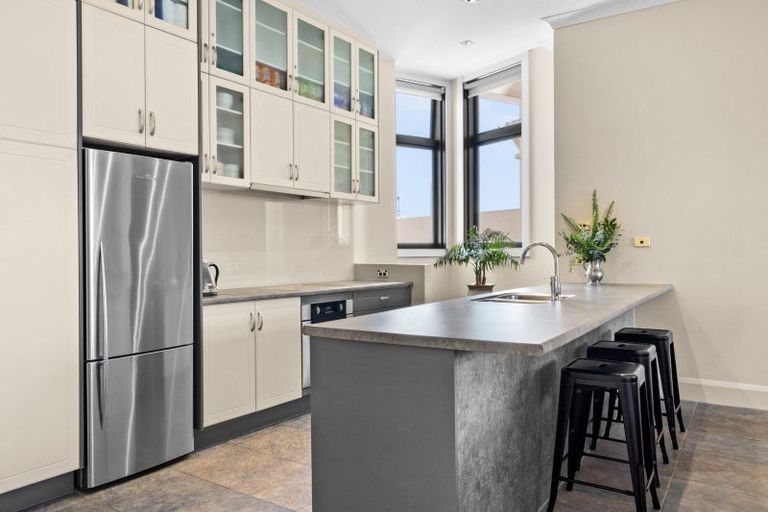 Photo of property in 2/1 Emerson Street, Napier South, Napier, 4110