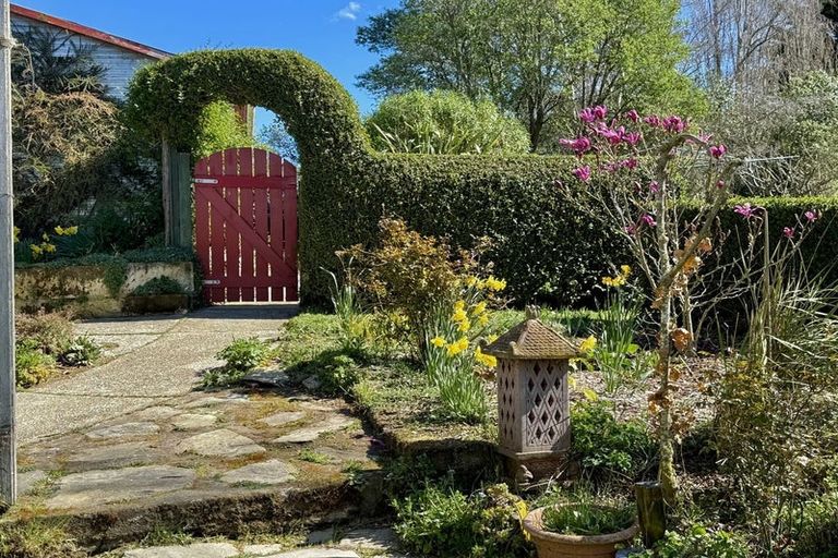 Photo of property in 669 Whitstone-five Forks Road, Five Forks, Oamaru, 9492