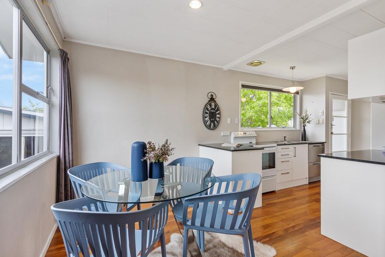 Photo of property in 1/7 Studfall Street, Pakuranga Heights, Auckland, 2010