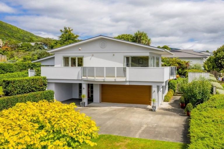 Photo of property in 4 Kaka Street, Waikanae, 5036