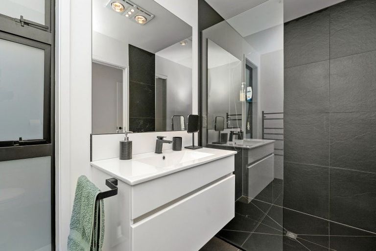 Photo of property in 9 Kristin Place, Manakau, Levin, 5573