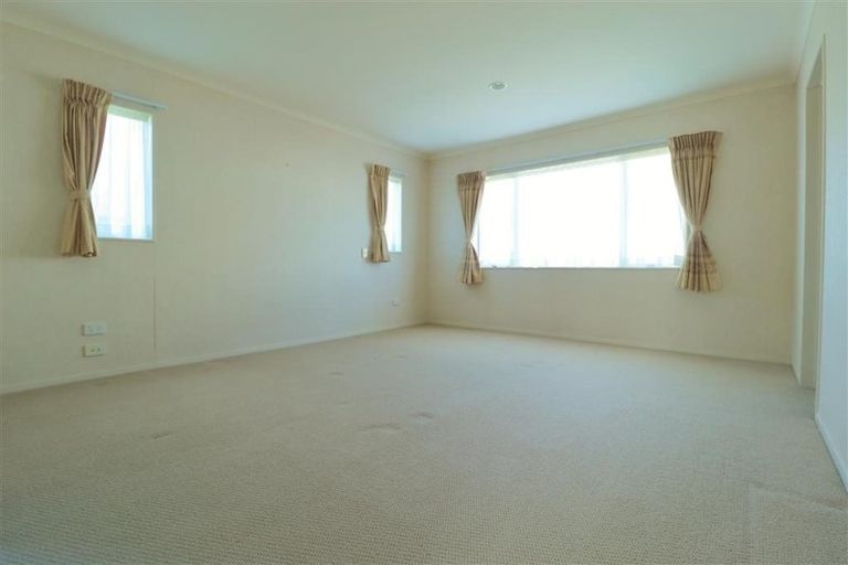 Photo of property in 22 Maybole Drive, Flat Bush, Auckland, 2016