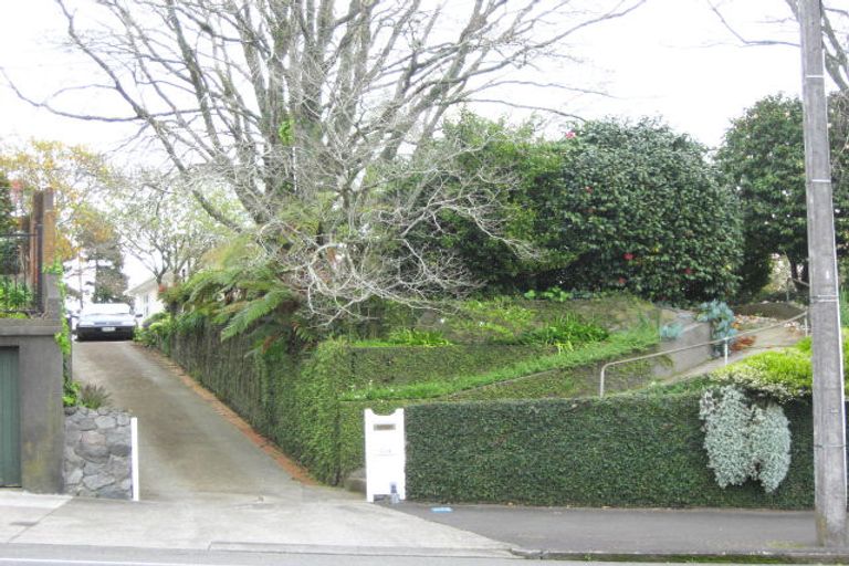 Photo of property in 104 Carrington Street, Lower Vogeltown, New Plymouth, 4310