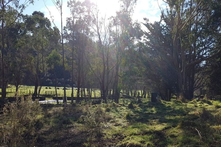 Photo of property in 694 Whitemans Valley Road, Whitemans Valley, Upper Hutt, 5371