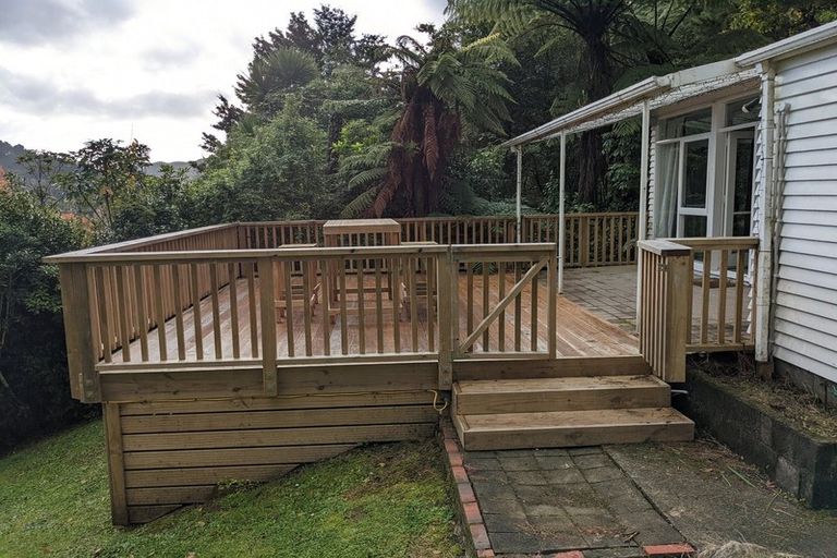 Photo of property in 15 Elmslie Road, Pinehaven, Upper Hutt, 5019